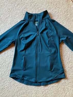 tek gear Ultrastretch Active Top in Teal with Yellow Logo